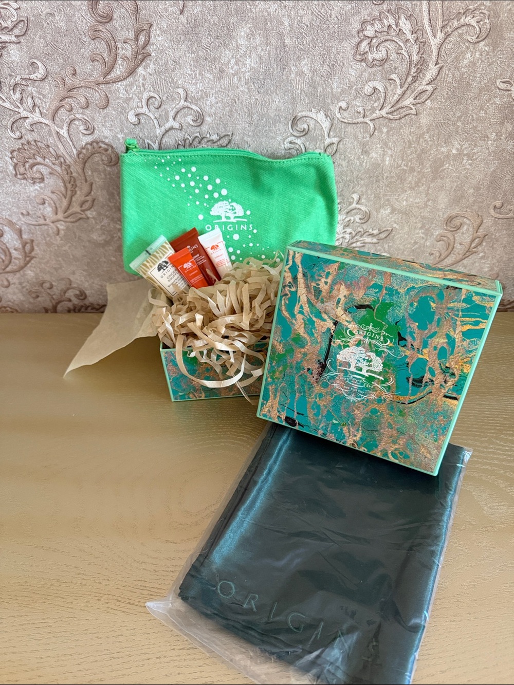 Origins Green Mini Bath & Body Set with Decorative Box
